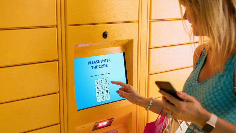 Smart locker touch screen control solution