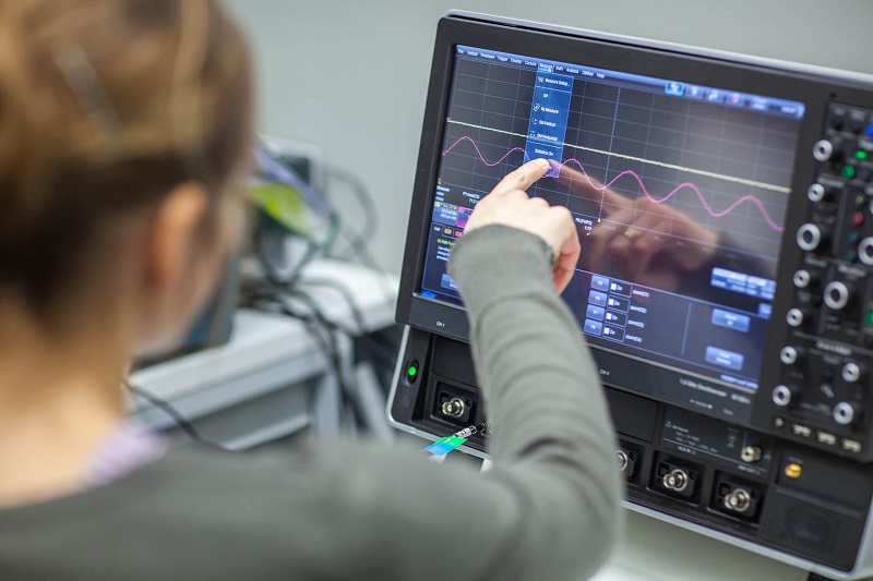 How to Achieve Zero-Error Display on Operating Room Serial Port Screens